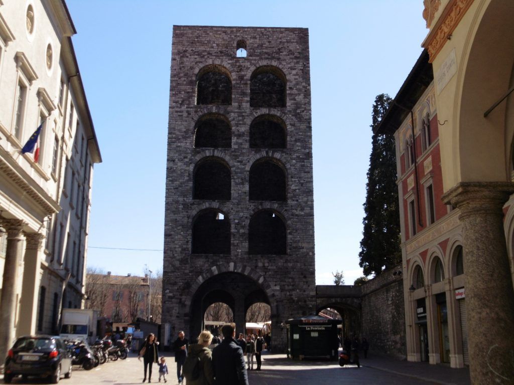 Torre Porta Vittoria. Anabmon