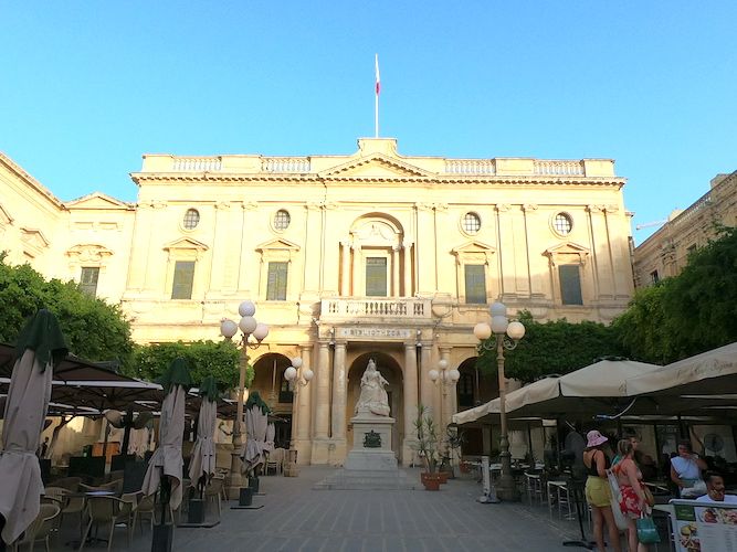 Biblioteca Nacional de Malta en qué ver y hacer en la Valeta.