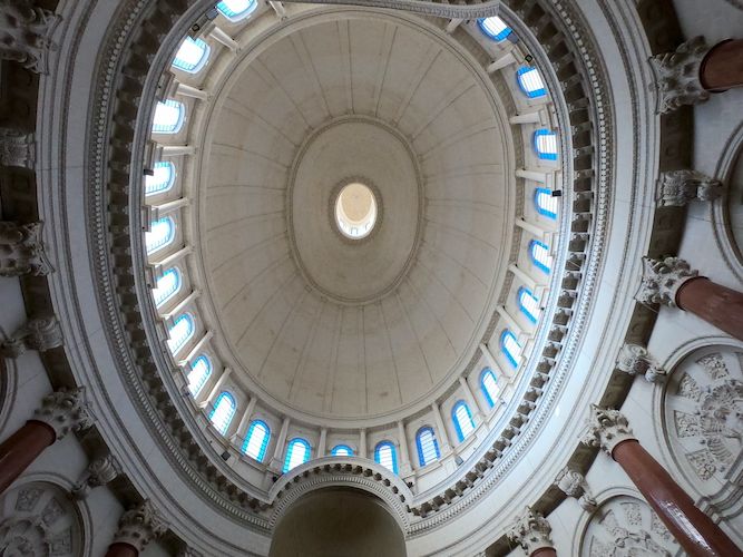 Cúpula Basílica en qué ver y hacer en la Valeta.