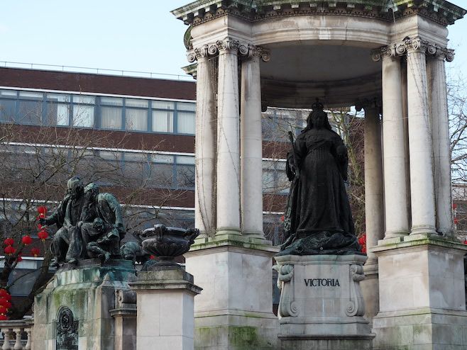Estatua en John Garden