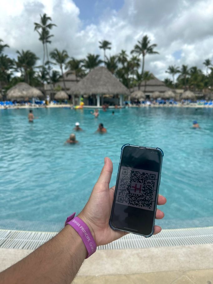 e-SIM Holafly en Punta Cana. Anabmon