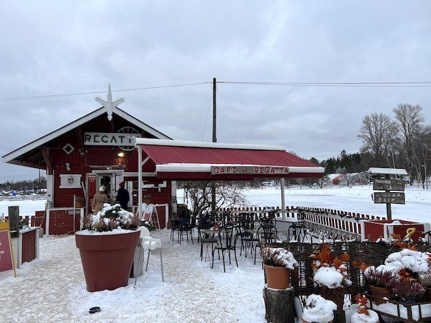 Café Regatta. Anabmon