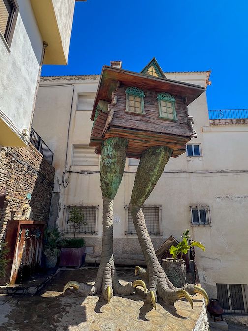 Casa de la bruja Baba Yaga. Anabmon
